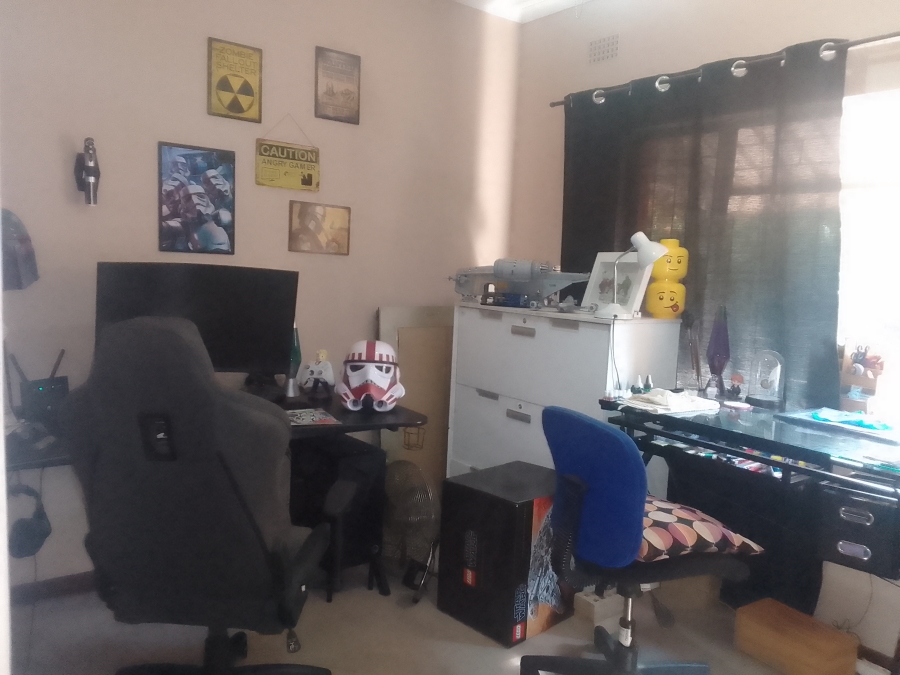 3 Bedroom Property for Sale in Geelhoutpark North West